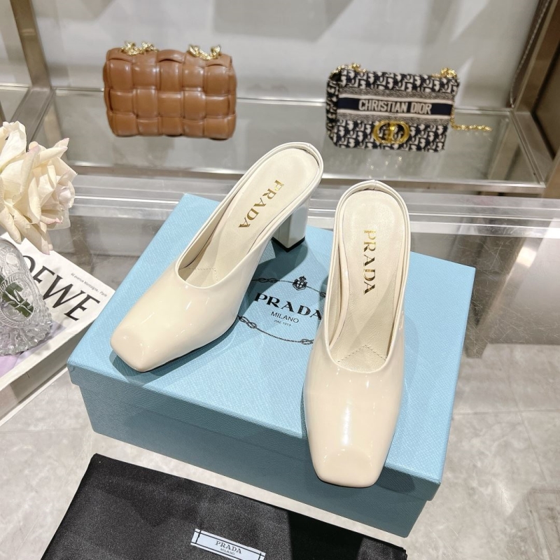 Pra*a sandals